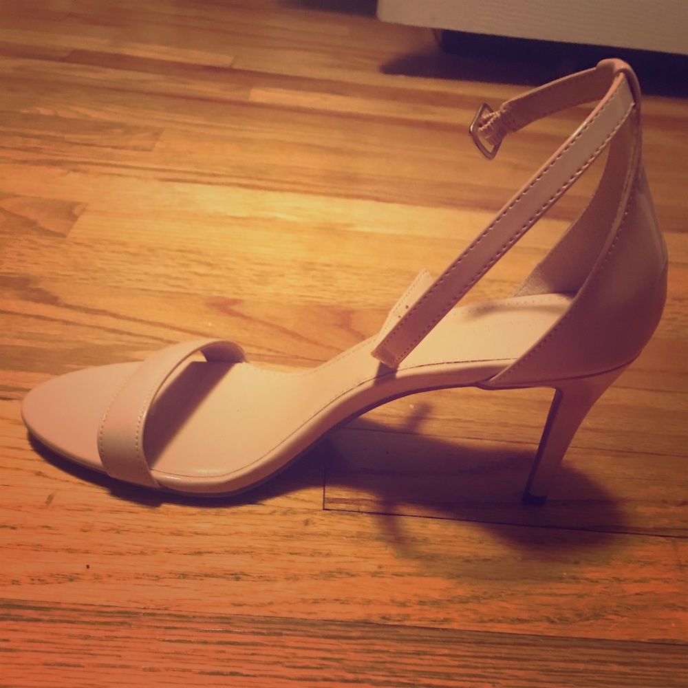 Nude- STRAPPED HIGH HEEL SANDALS